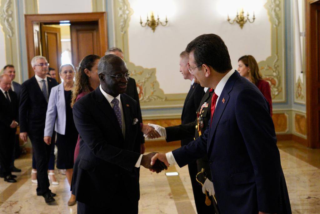 İmamoğlu 30 Ağustos'ta konuştu: Cumhuriyet'e ve Atatürk'e layık bireyler olmayı inşallah başarırız 29